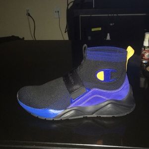 Champion shoes only wore 4 times size 10